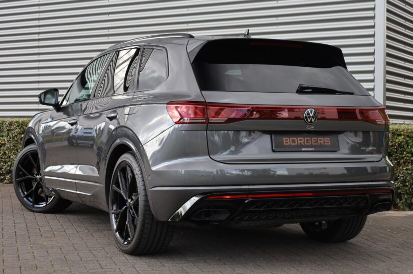 Volkswagen Touareg R