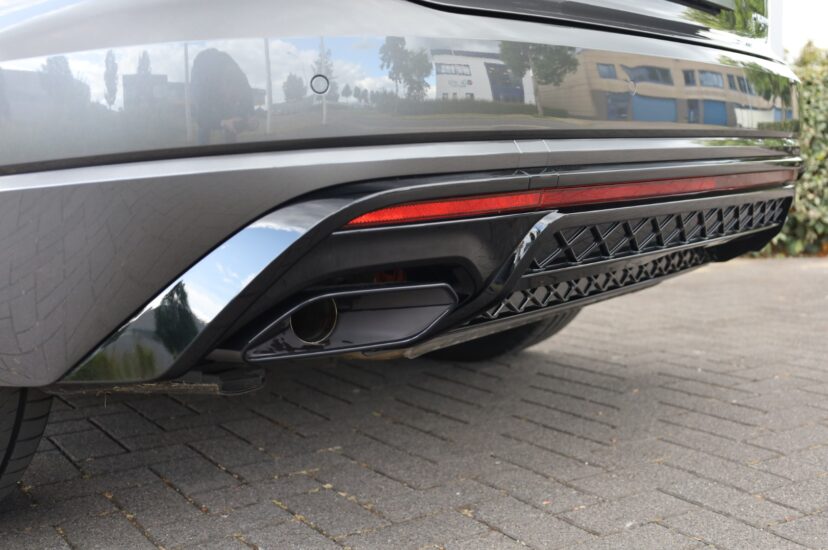 Volkswagen Touareg R