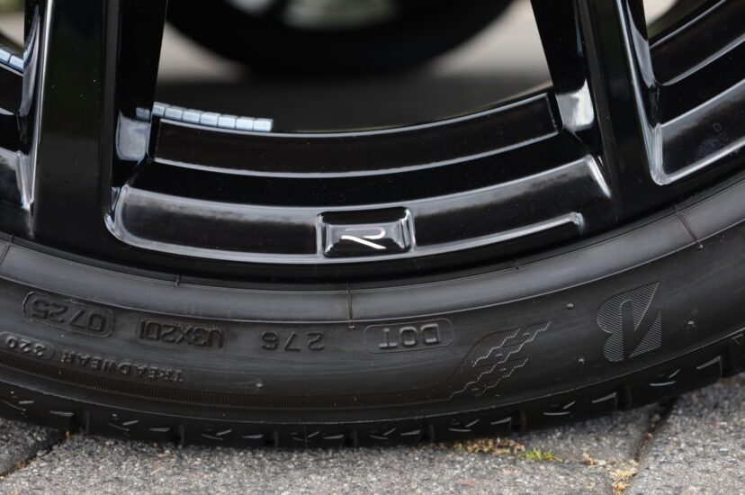 Volkswagen Touareg R