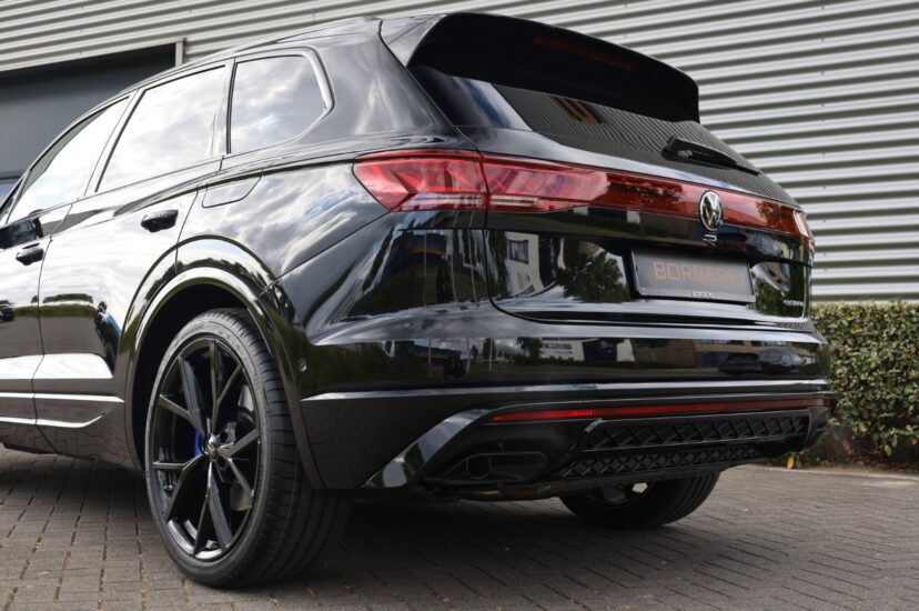 Volkswagen Touareg R
