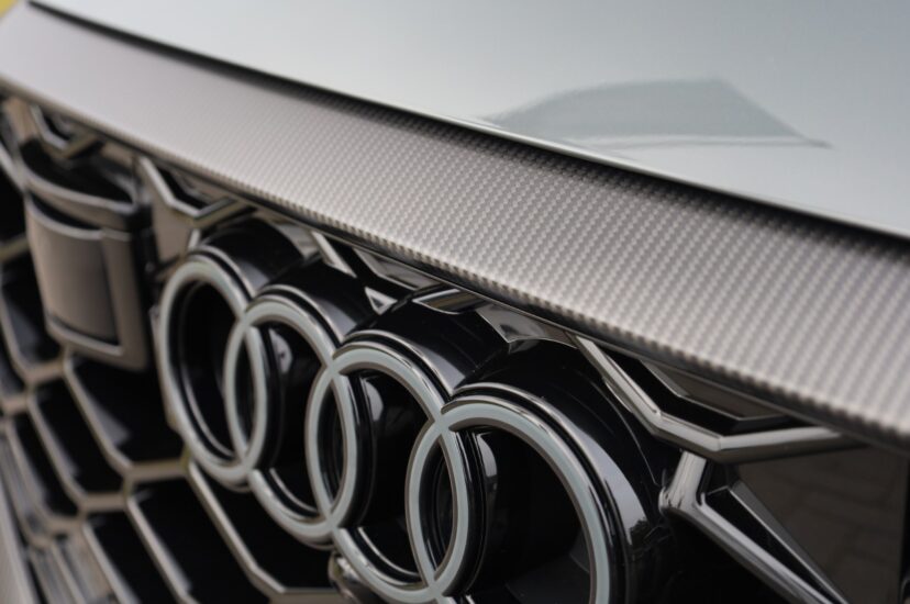 Audi RSQ8 Performance