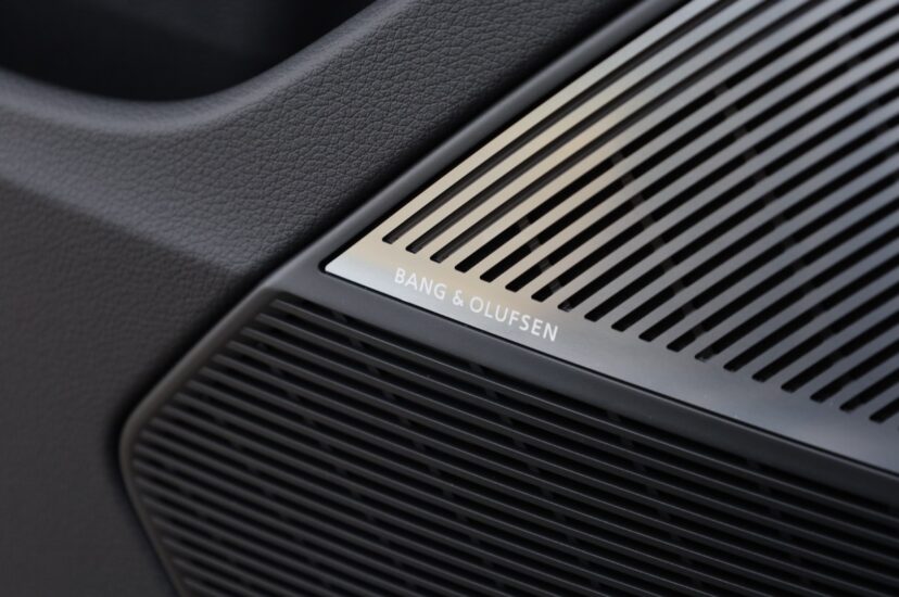 Audi RSQ8 Performance