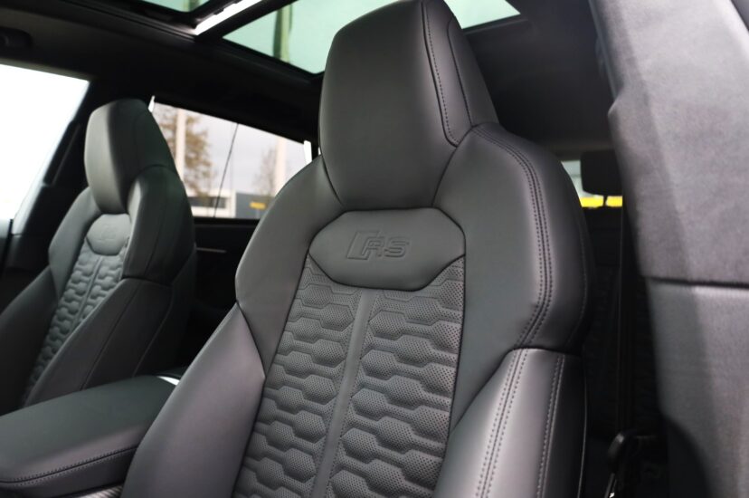 Audi RSQ8 Performance