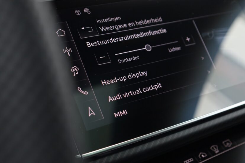 Audi RSQ8 Performance