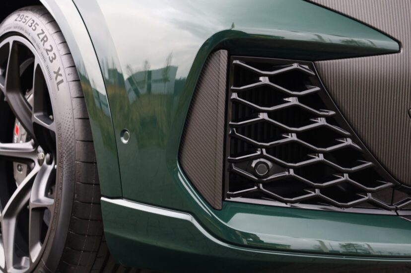 Audi RSQ8 Performance