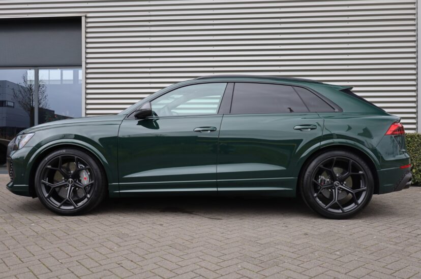 Audi RSQ8 Performance