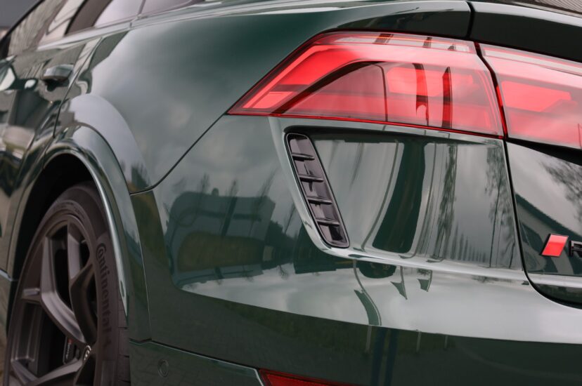 Audi RSQ8 Performance