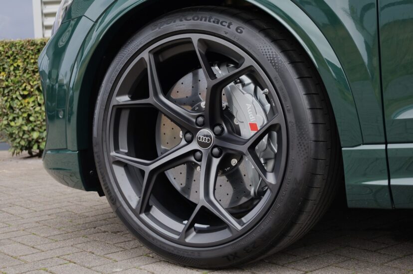 Audi RSQ8 Performance