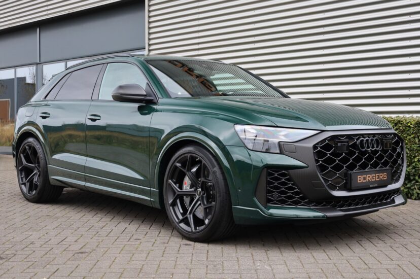 Audi RSQ8 Performance