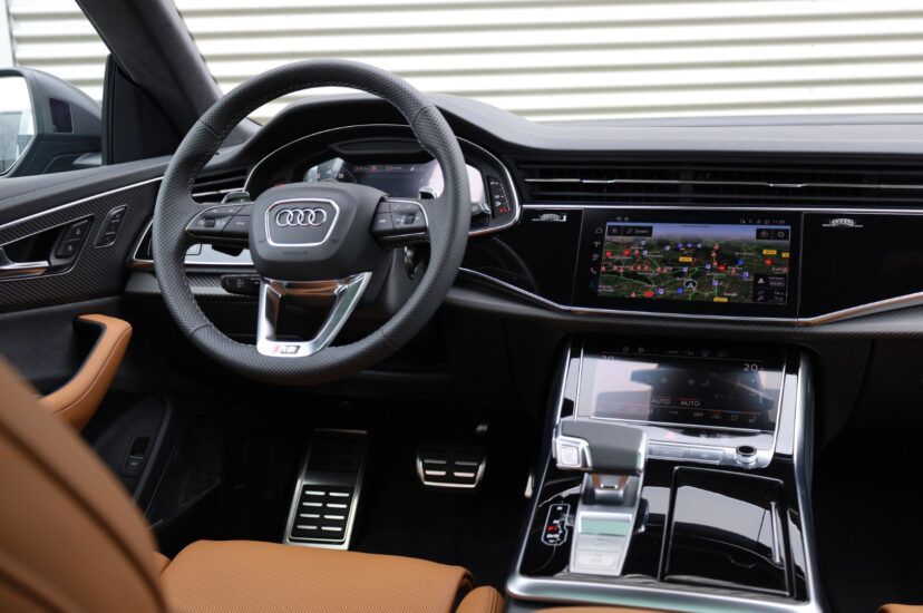 Audi RSQ8 Performance