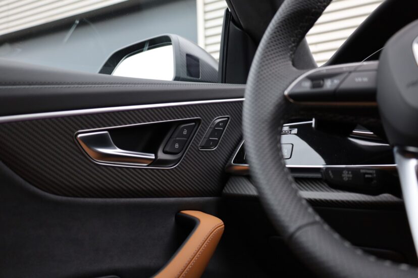 Audi RSQ8 Performance