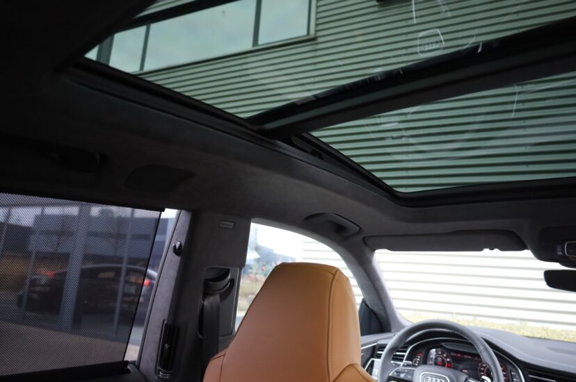 Audi RSQ8 Performance
