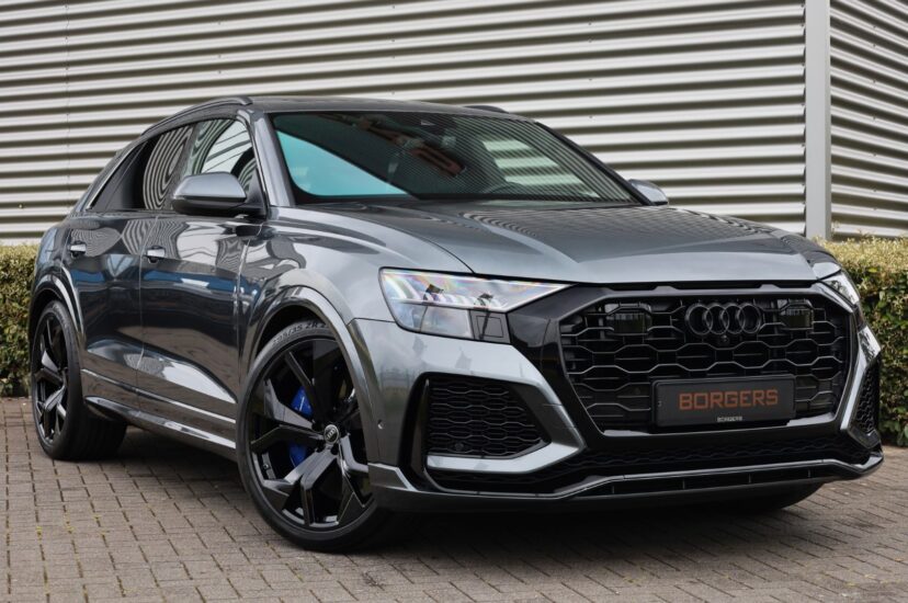 Audi RSQ8
