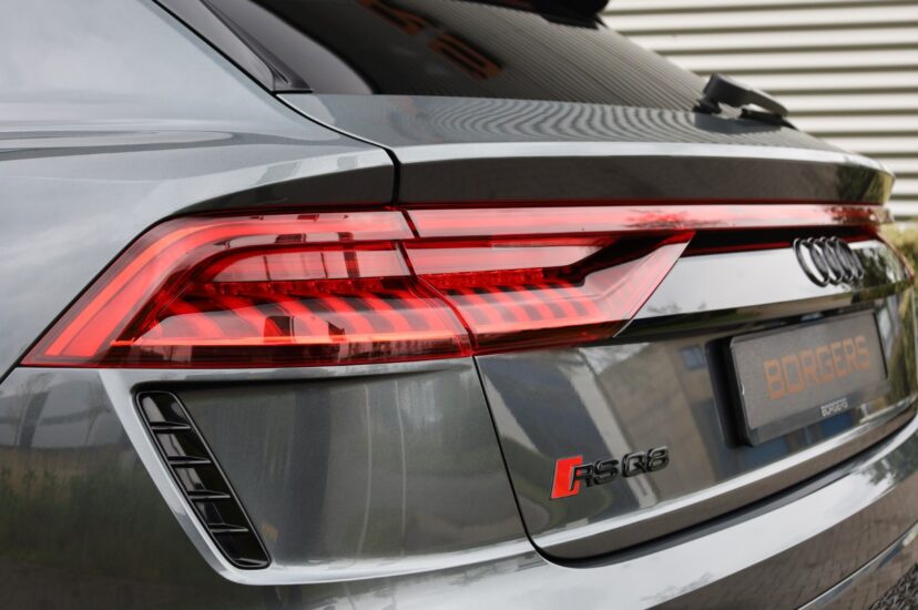 Audi RSQ8