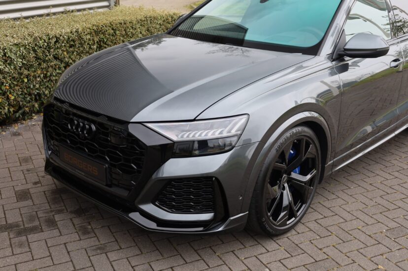 Audi RSQ8