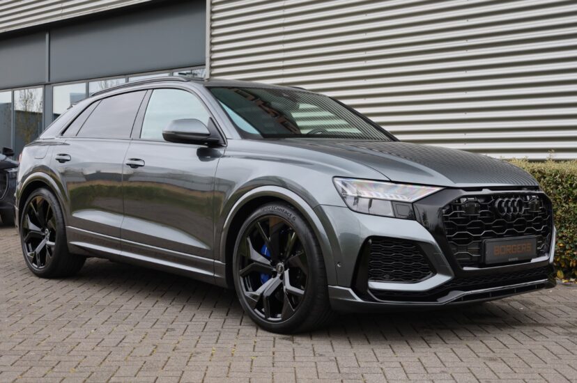 Audi RSQ8
