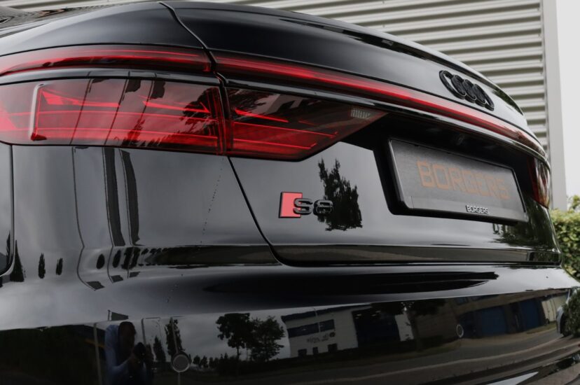 Audi S8