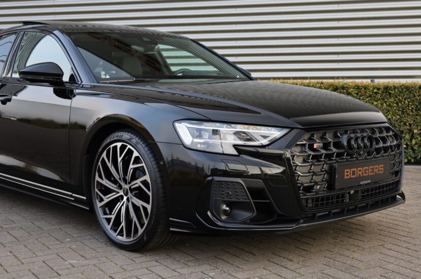 Audi S8