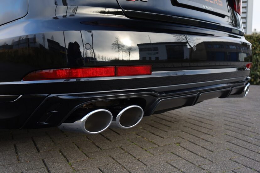Audi S8