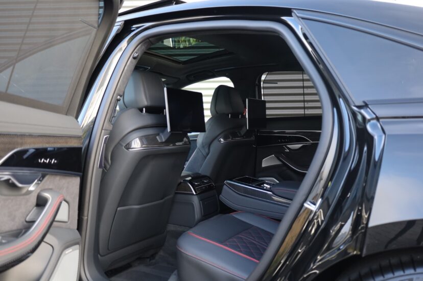 Audi S8
