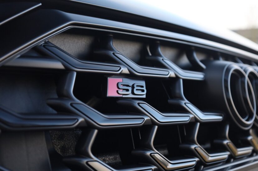 Audi S8