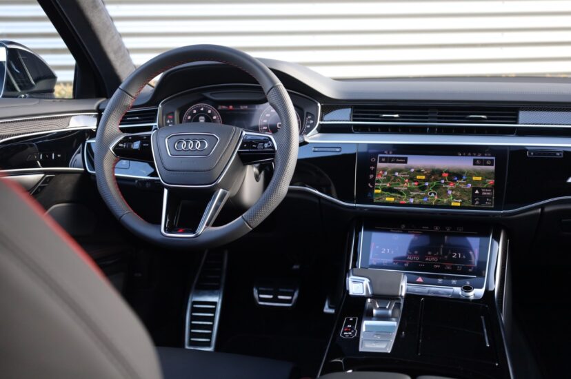 Audi S8