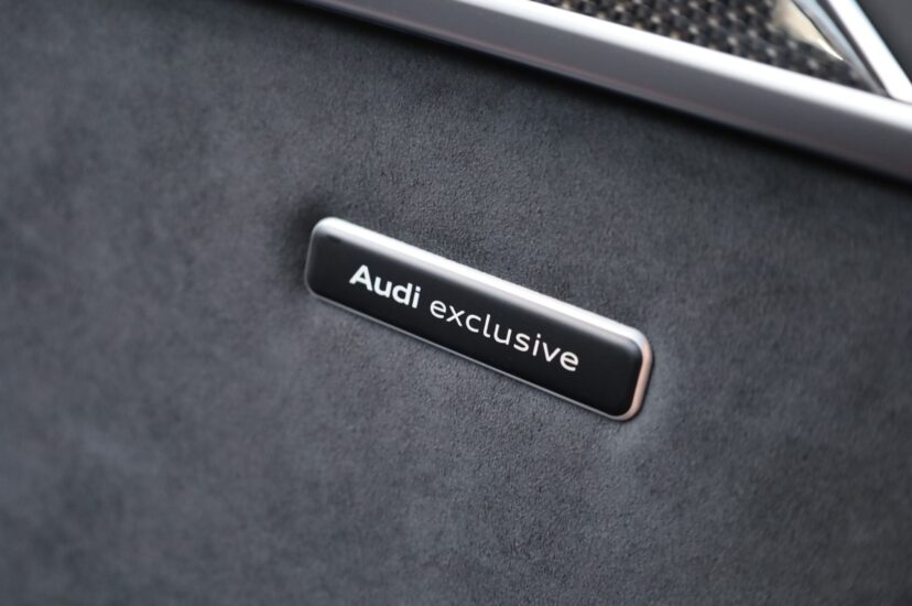 Audi S8