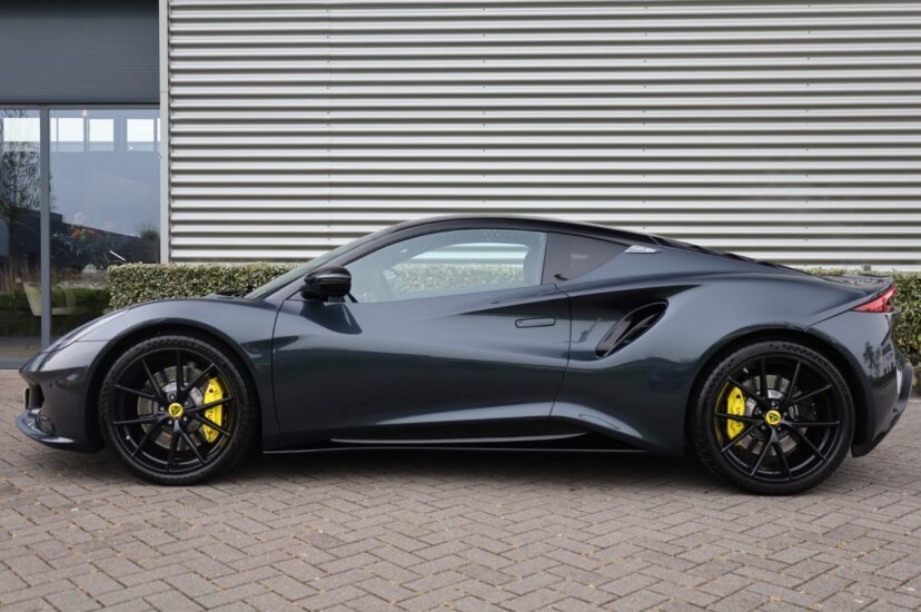 Lotus Emira