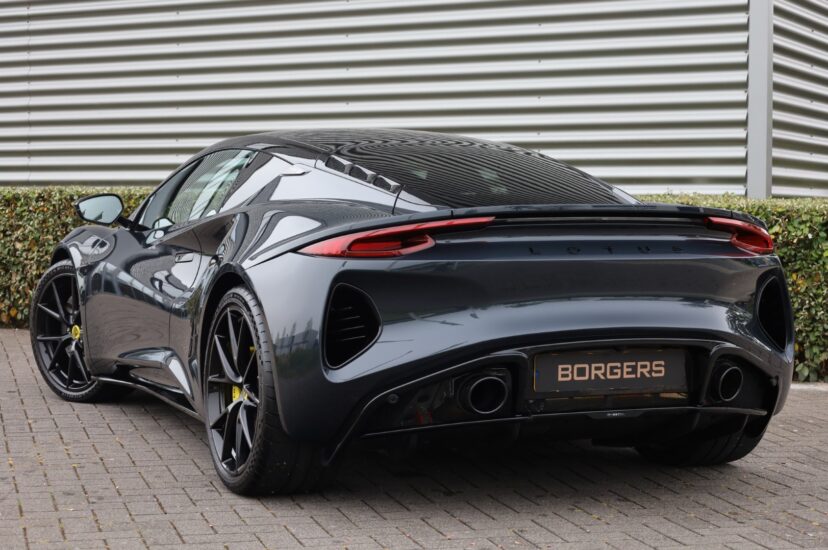 Lotus Emira