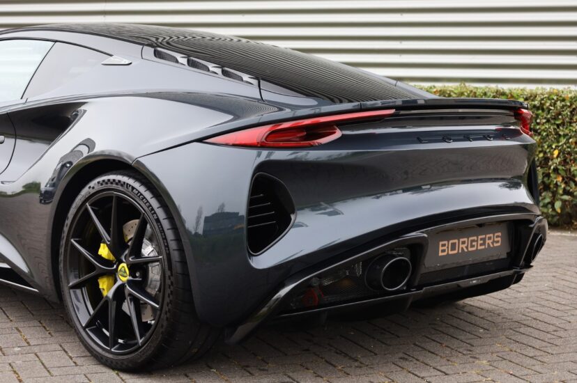 Lotus Emira