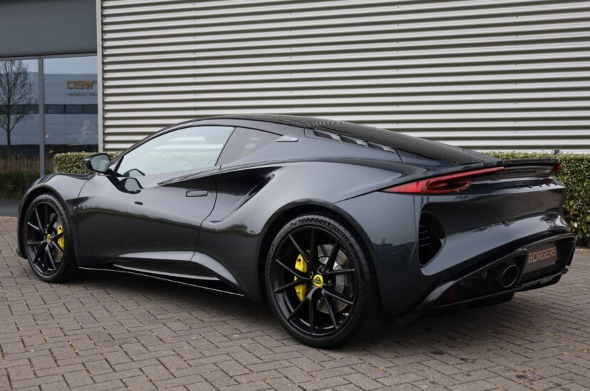 Lotus Emira