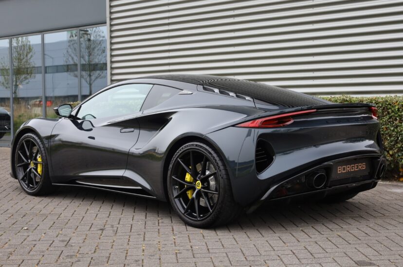 Lotus Emira