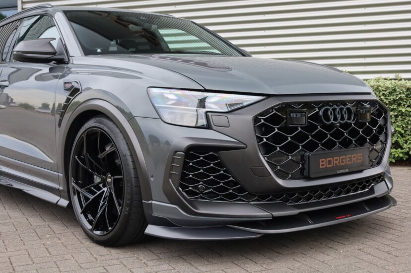 Audi RSQ8 Performance