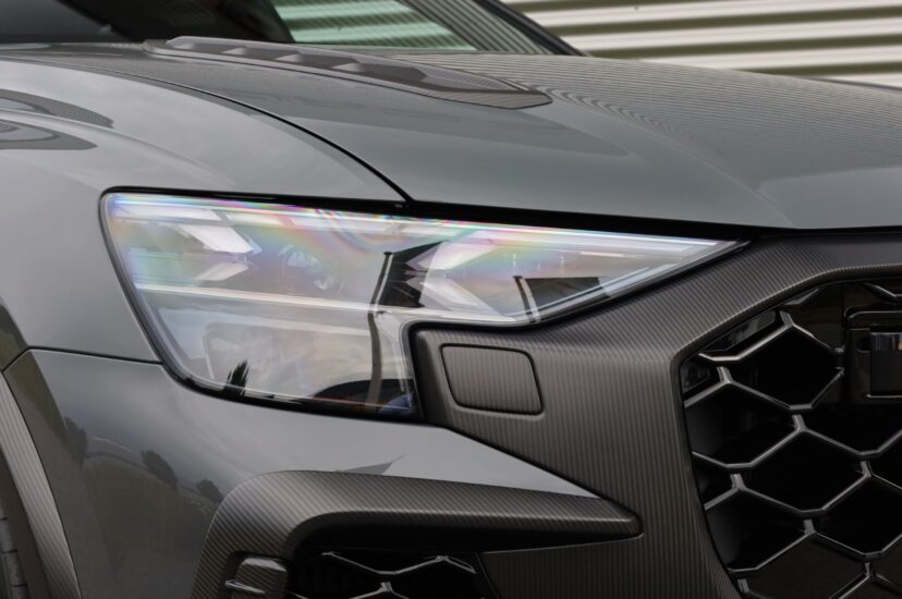 Audi RSQ8 Performance