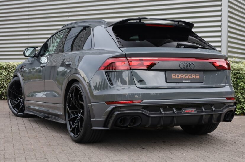 Audi RSQ8 Performance