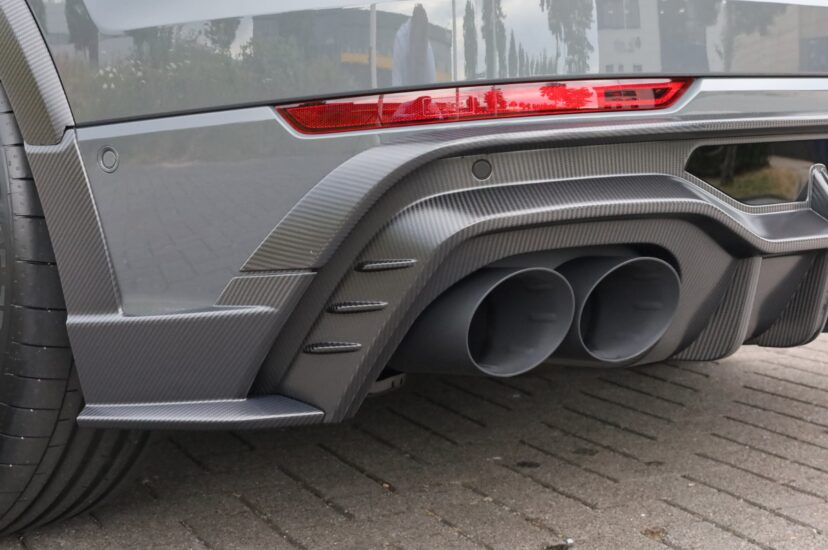 Audi RSQ8 Performance