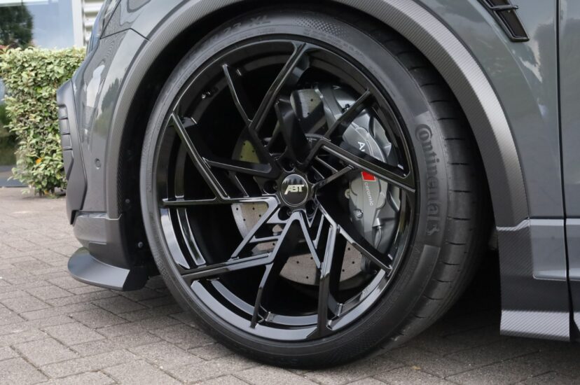 Audi RSQ8 Performance