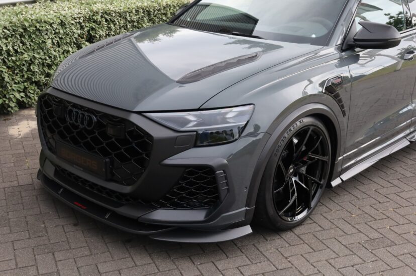 Audi RSQ8 Performance