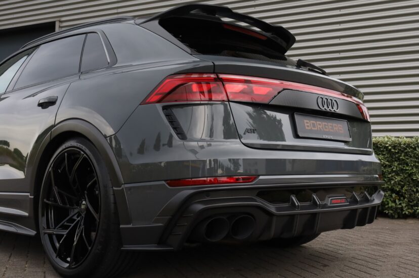 Audi RSQ8 Performance