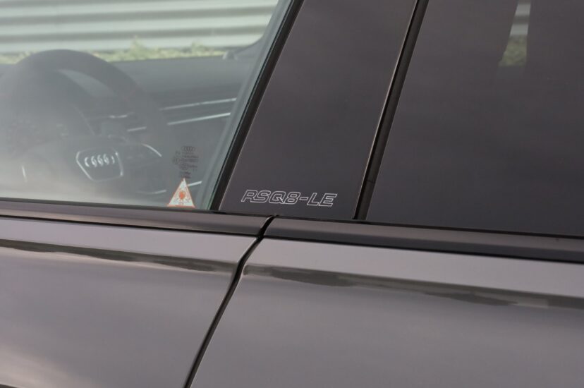 Audi RSQ8 Performance