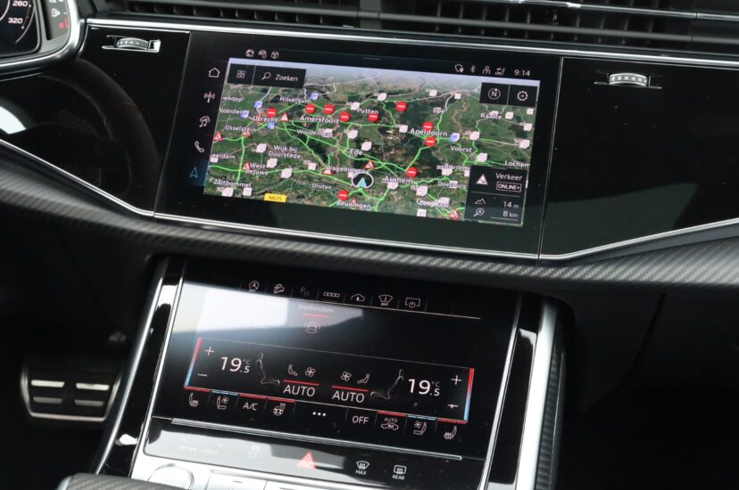 Audi RSQ8 Performance