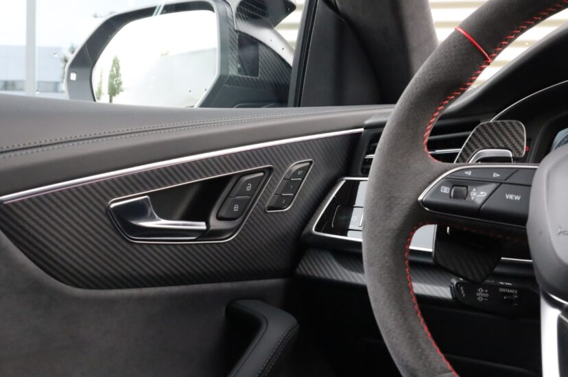 Audi RSQ8 Performance