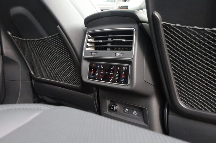 Audi RSQ8 Performance