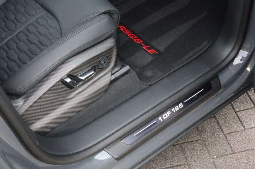 Audi RSQ8 Performance