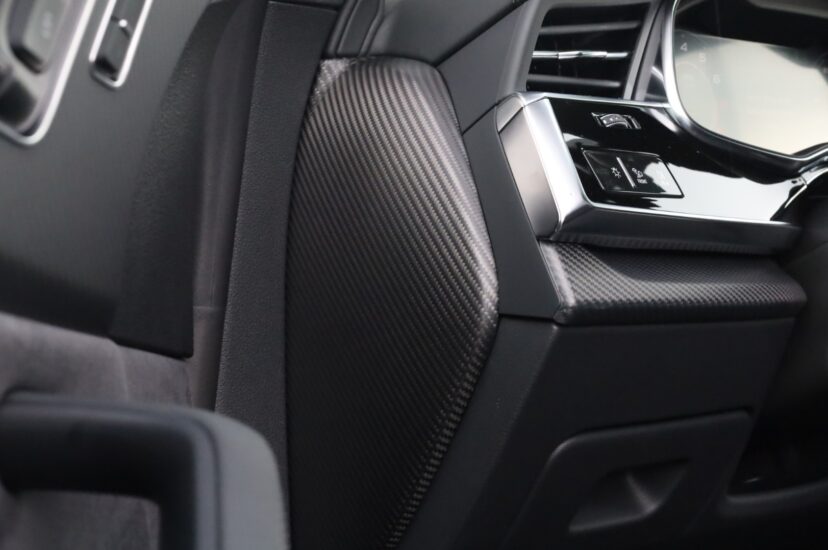 Audi RSQ8 Performance