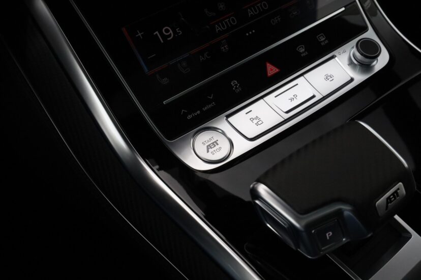 Audi RSQ8 Performance