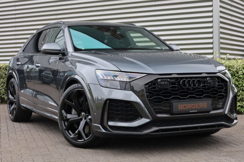 Audi RSQ8