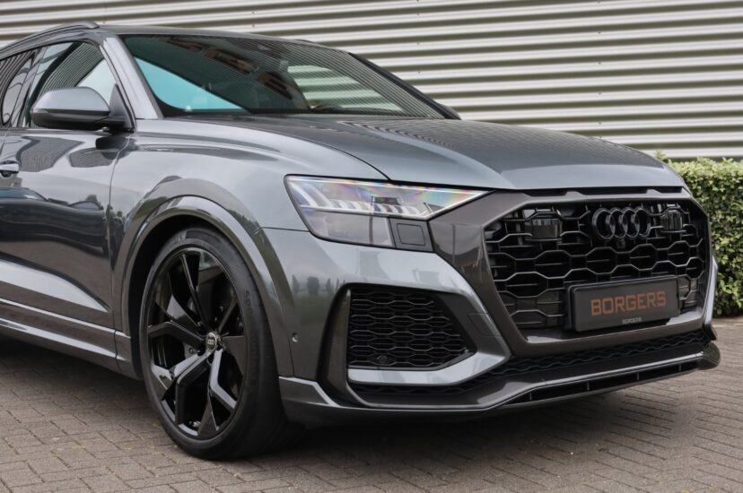 Audi RSQ8