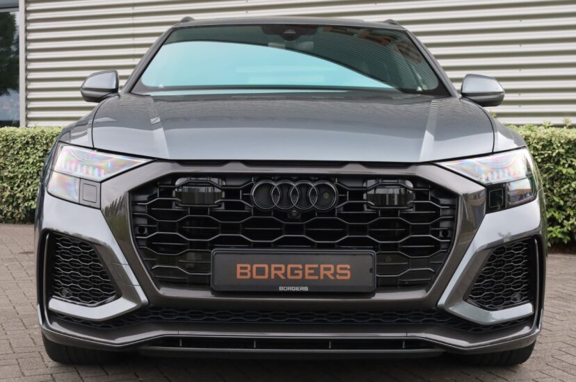 Audi RSQ8