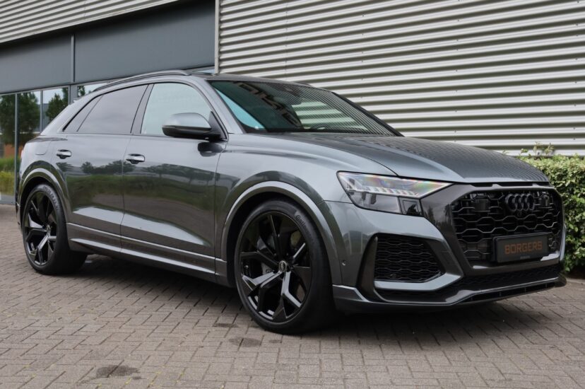 Audi RSQ8